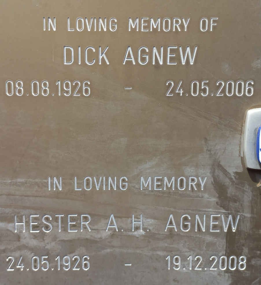 AGNEW Dick 1926-2006 &amp; Hester A.H. 1926-2008