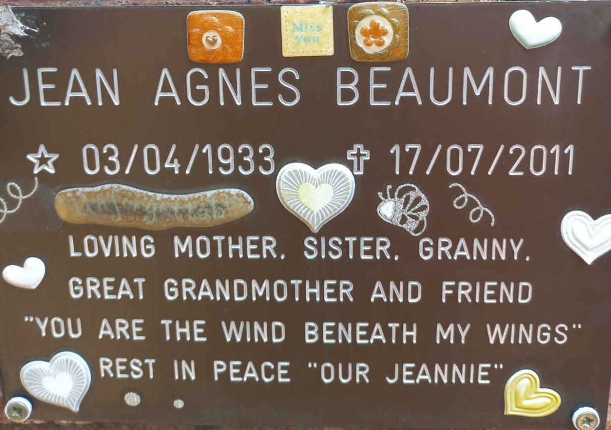 BEAUMONT Jean Agnes 1933-2011