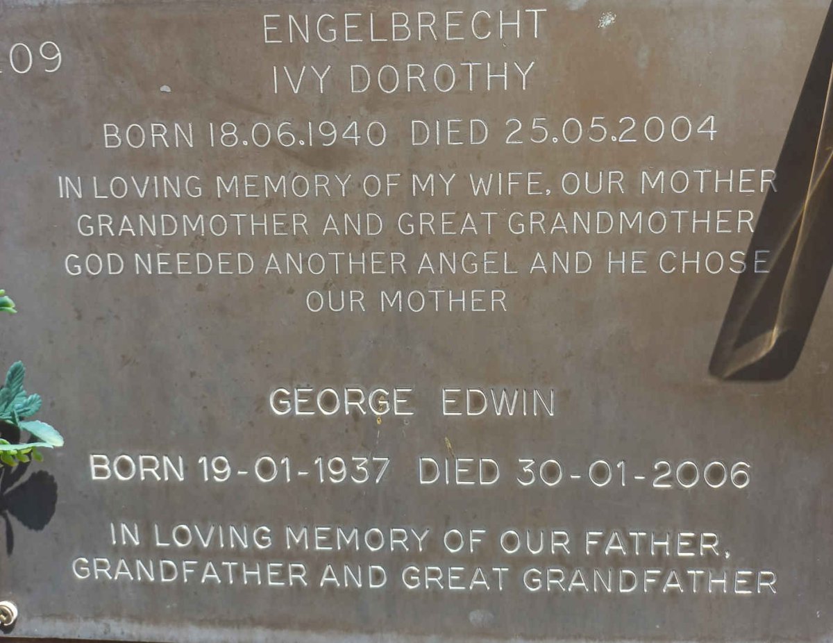 ENGELBRECHT George Edwin 1937-2006 &amp; Ivy Dorothy 1940-2004