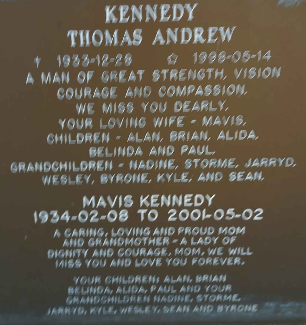 KENNEDY Thomas Andrew 1933-1998 &amp; Mavis 1934-2001