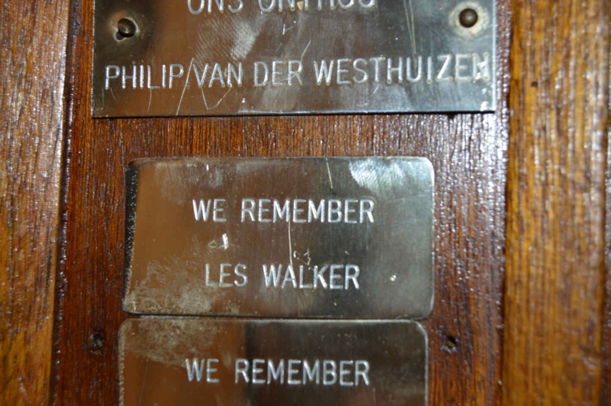 WALKER Les