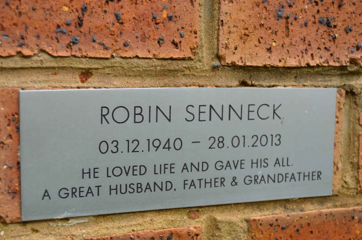 SENNECK Robin 1940-2013