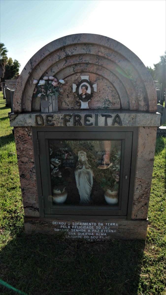 FREITA Maria Beatriz, de 1940-2004