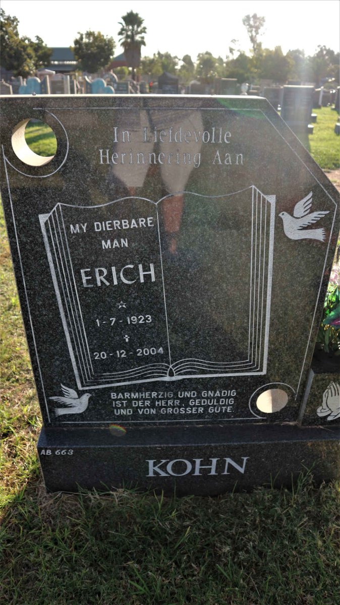 KOHN Erich 1923-2004