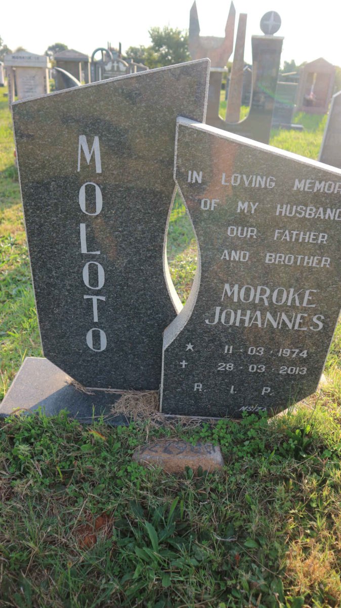 MOLOTO Moroke Johannes 1974-2013