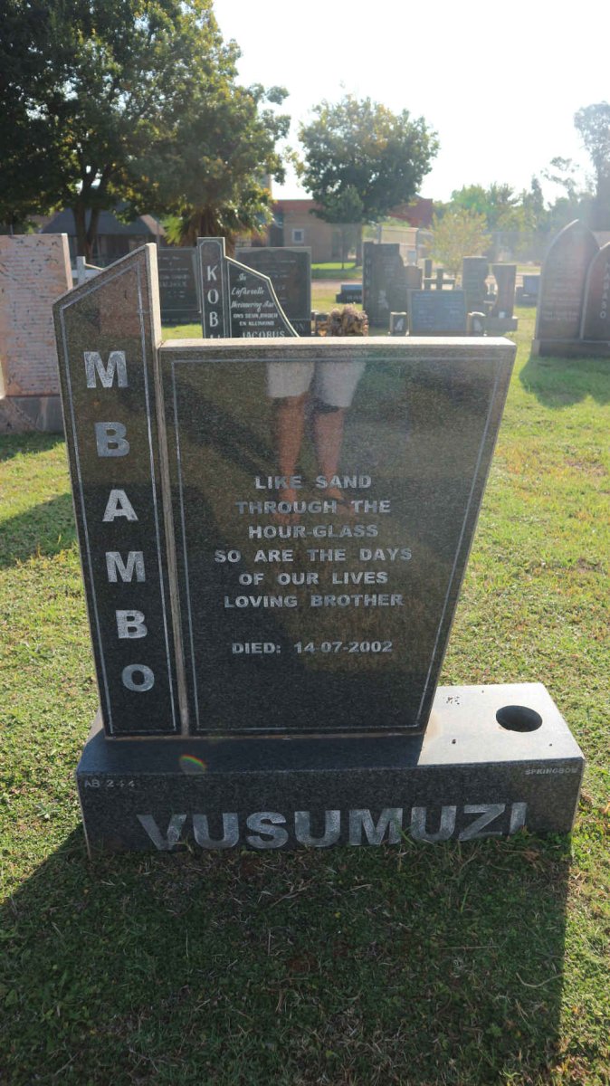 VUSUMUZI Mbambo -2002