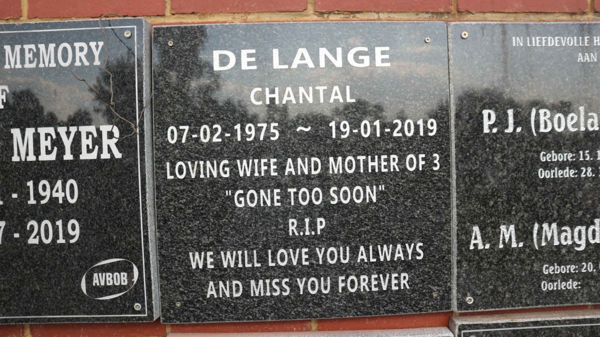 LANGE Chantal, de 1975-2019