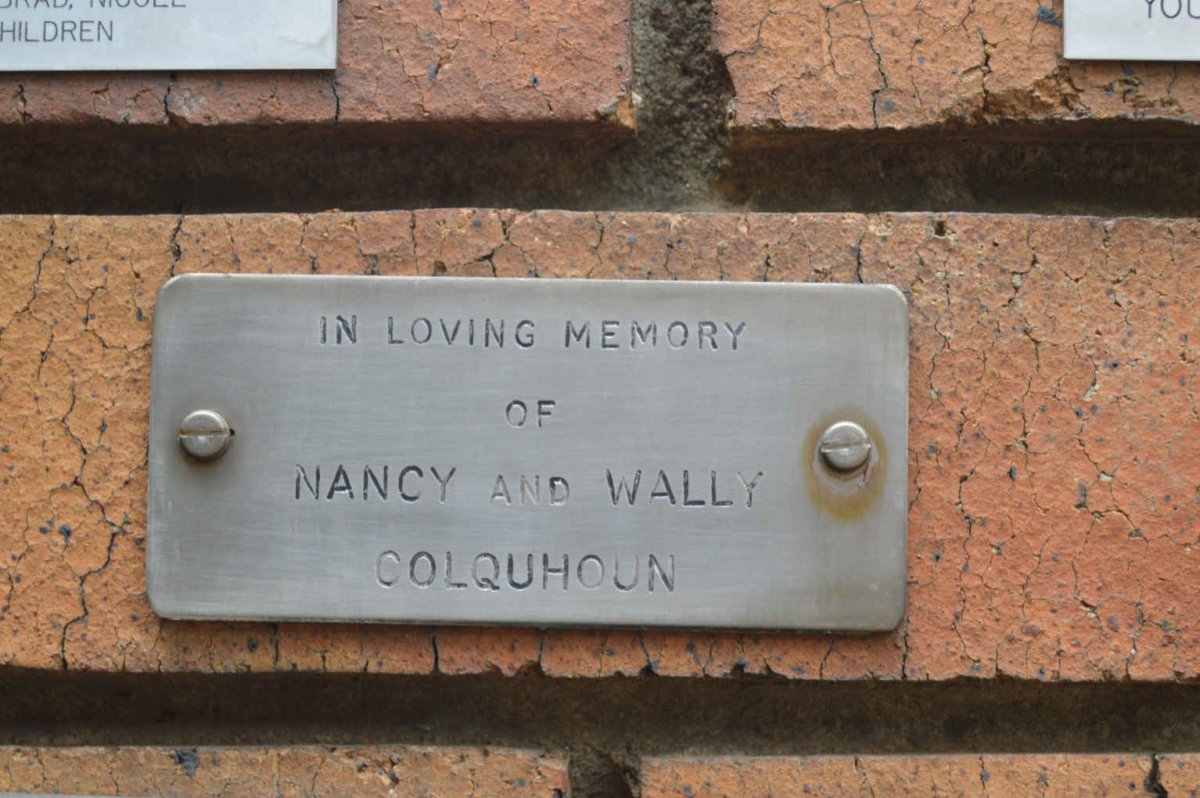 COLQUHOUN Wally &amp; Nancy