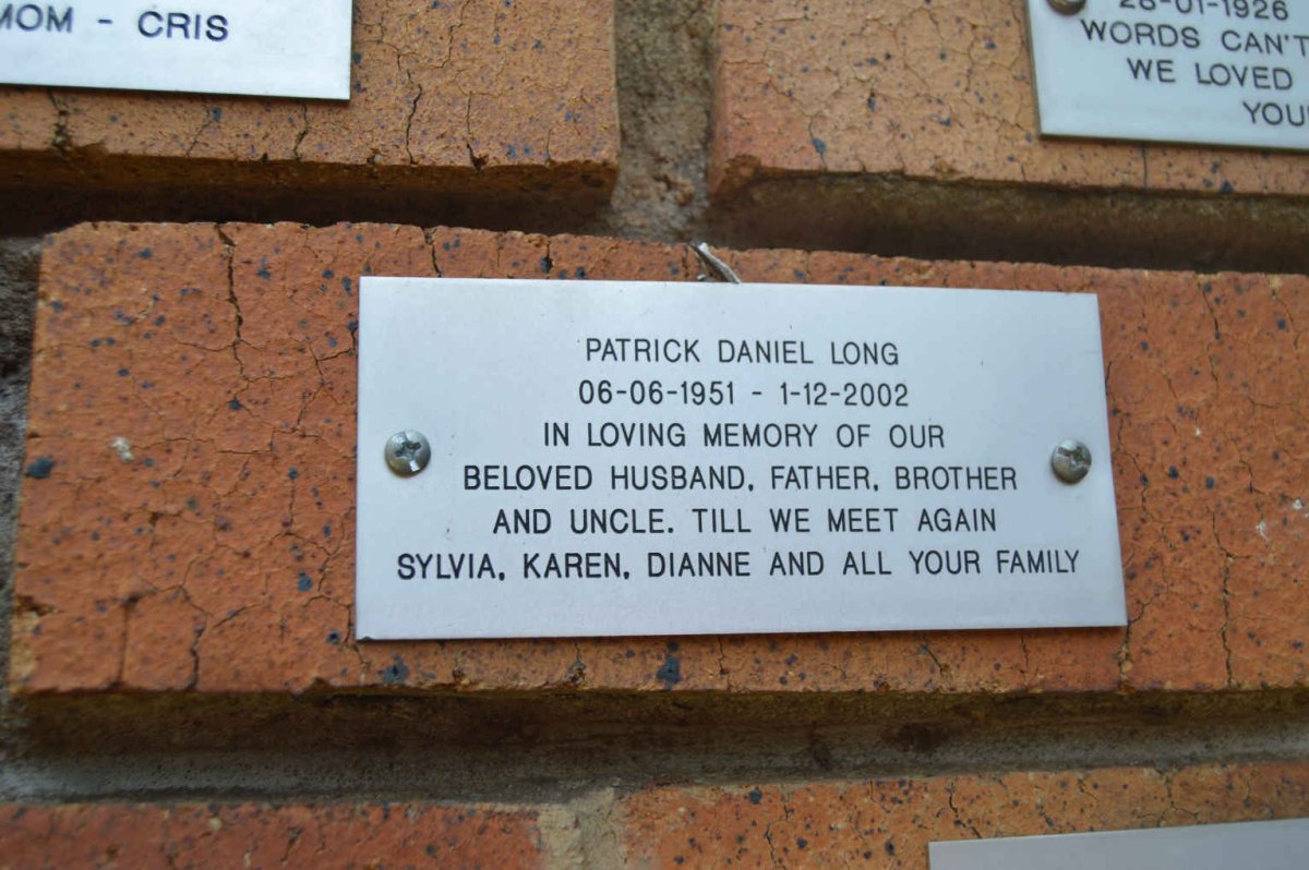 LONG Patrick Daniel 1951-2002