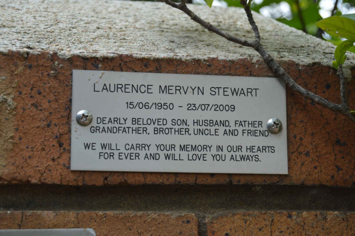 STEWART Laurence Mervyn 1950-2009