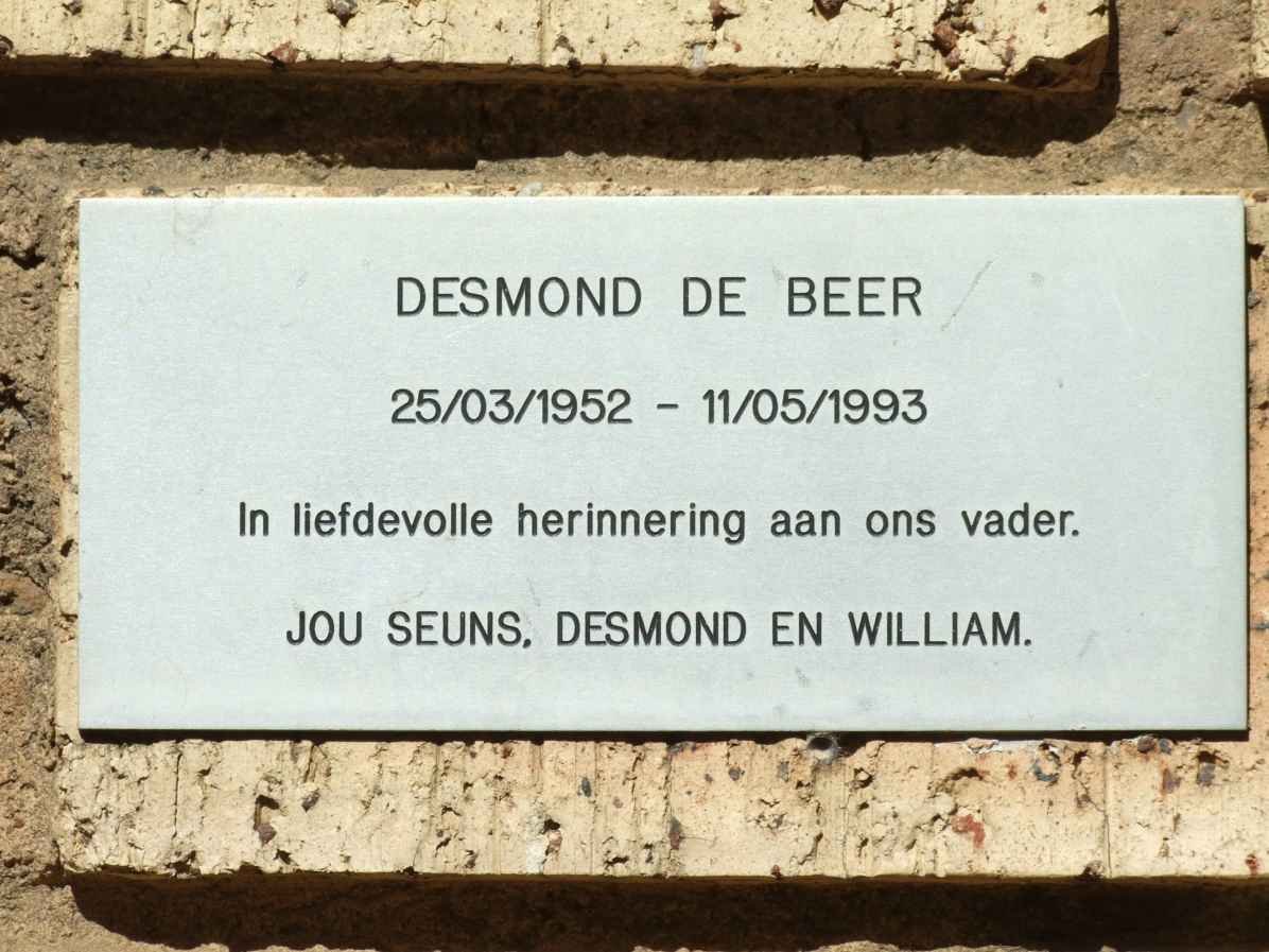BEER Desmond, de 1952-1993