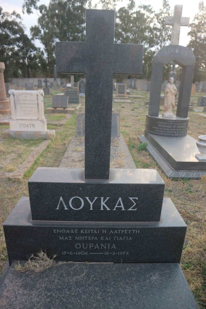 ? Oupania 1906-1979