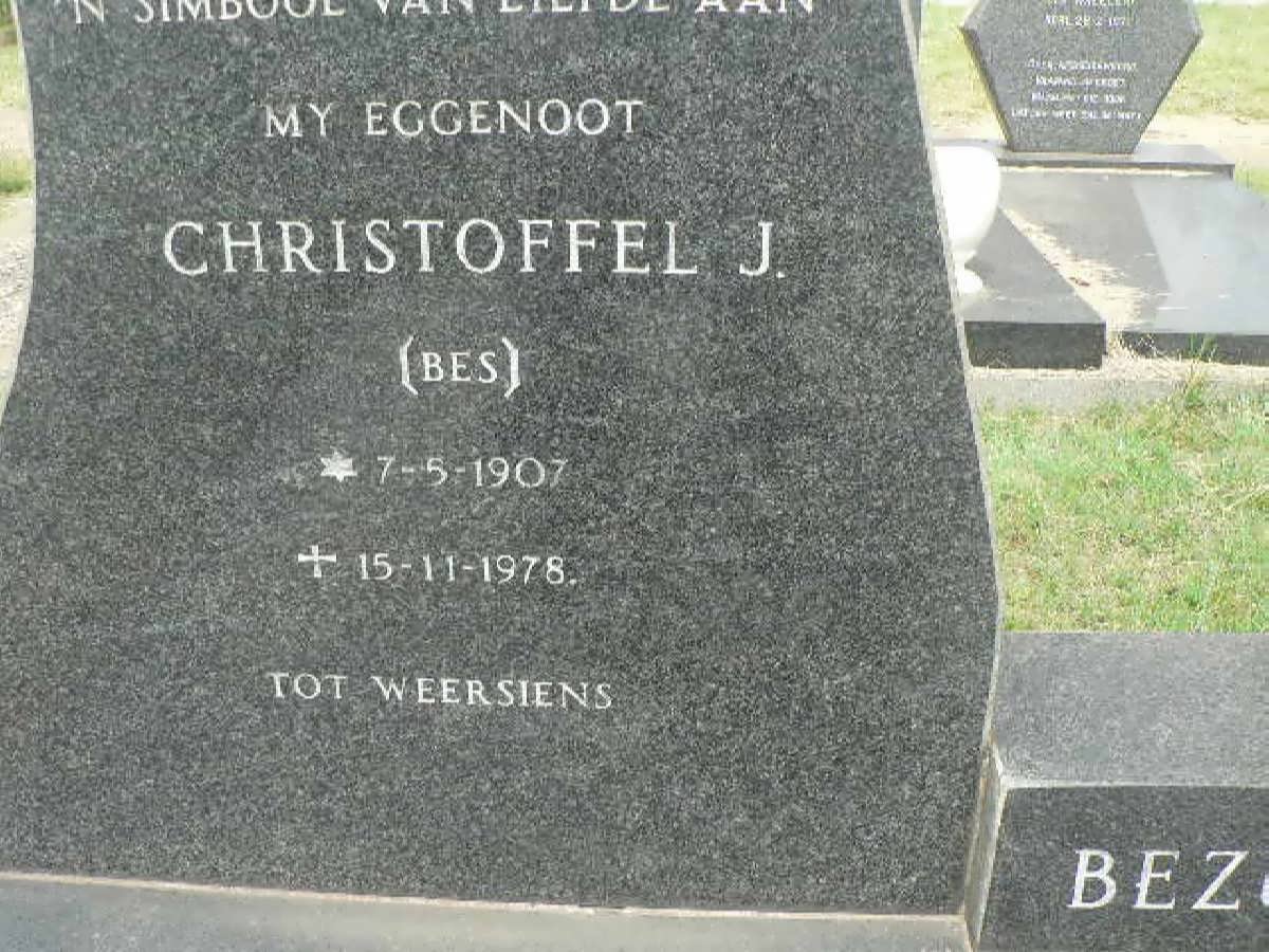 BEZUIDENHOUT Christoffel J. 1907-1978 &amp; Maria Elizabeth DEGENAAR 1905-1996
