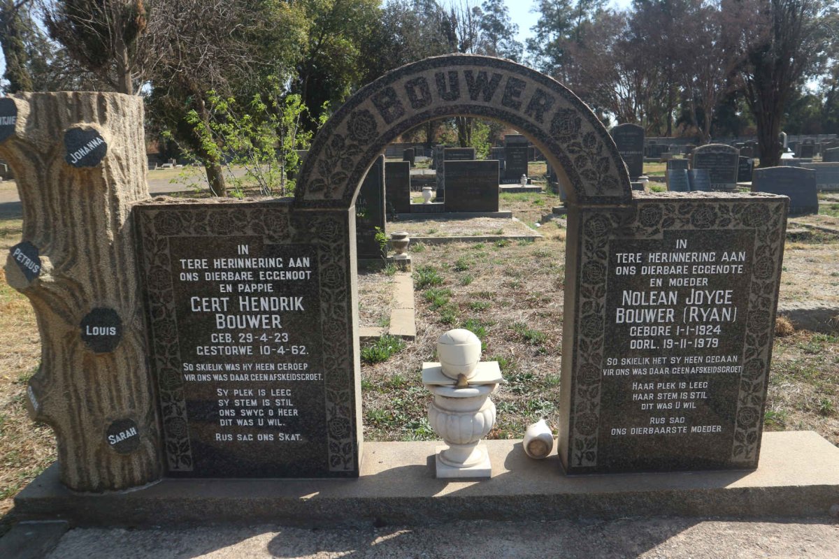 BOUWER Gert Hendrik 1923-1962 & Nolean Joyce RYAN 1924-1979