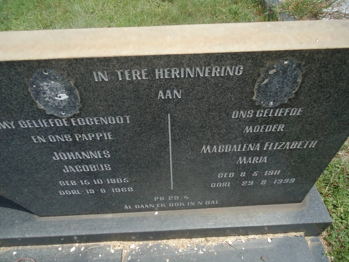 COETZER Johannes Jacobus 1905-1968 &amp; Magdalena Elizabeth Maria 1911-1999