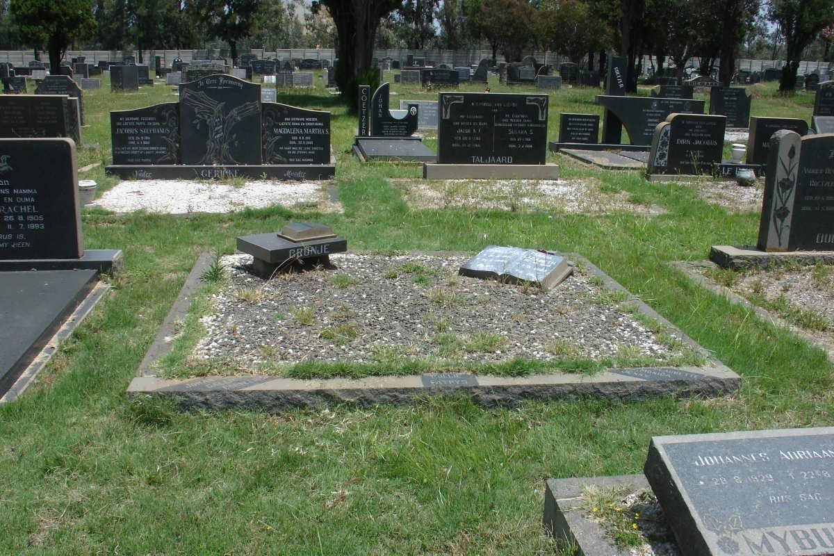 CRONJE Cornelius 1911-1963 &amp; Maria Elizabeth 1914-1993