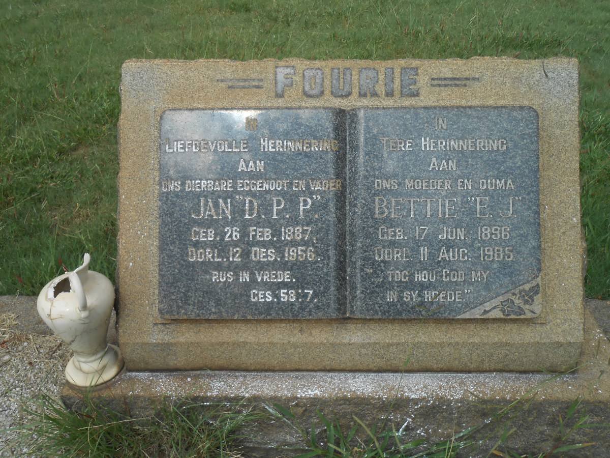 FOURIE D.P.P. 1887-1956 &amp; E.J. 1896-1985