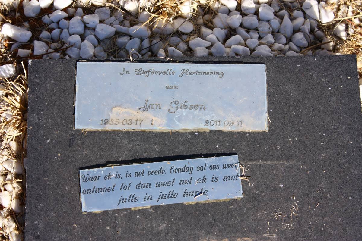GIBSON Jan 1935-2011 &amp; Florence Catharine 1941-1988