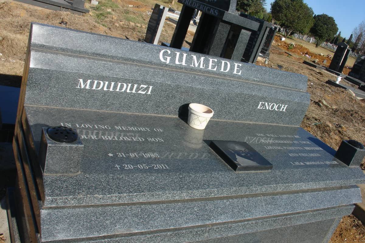 GUMEDE Mduduzi Enoch 1983-2011