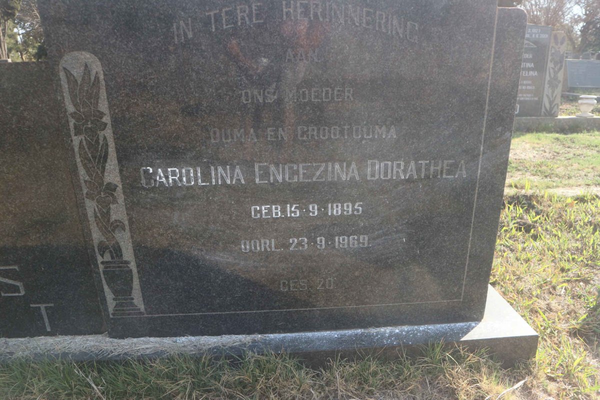 HERBST Sarel Coenraad Petrus 1893-1966 & Carolina Engezina Dorathea 1895-1969_3