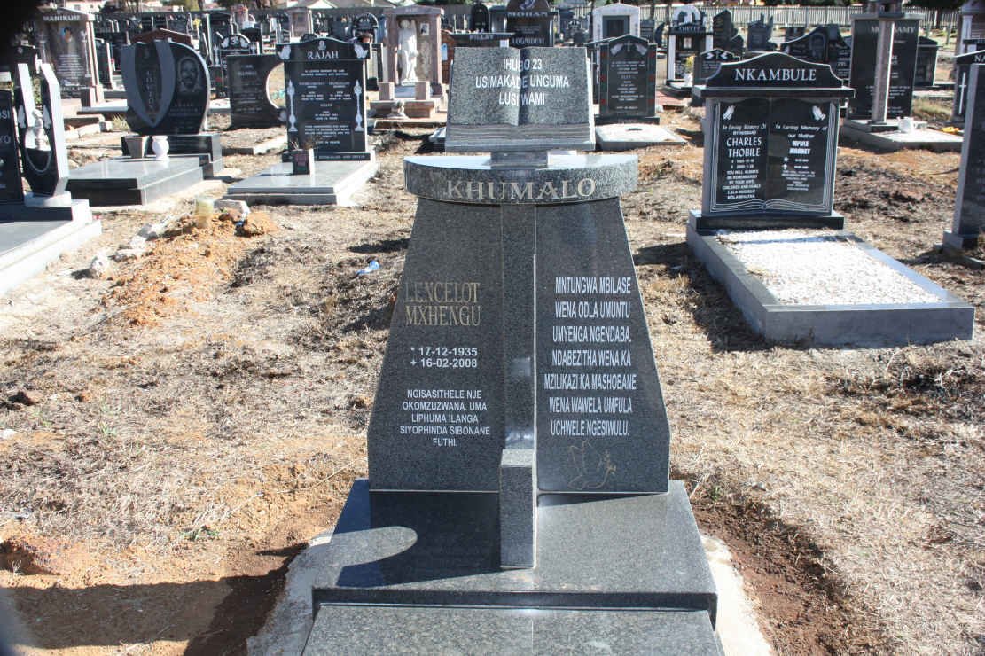 KHUMALO Lencelot Mxhengu 1935-2008