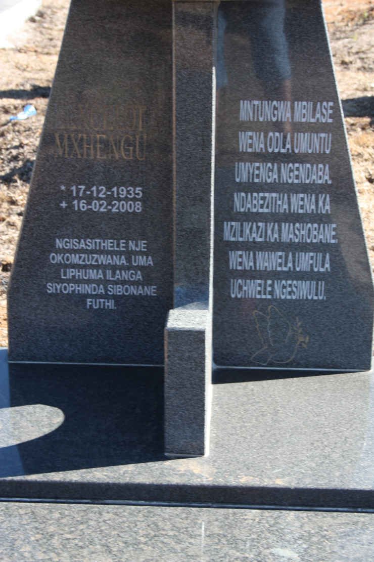 KHUMALO Lencelot Mxhengu 1935-2008