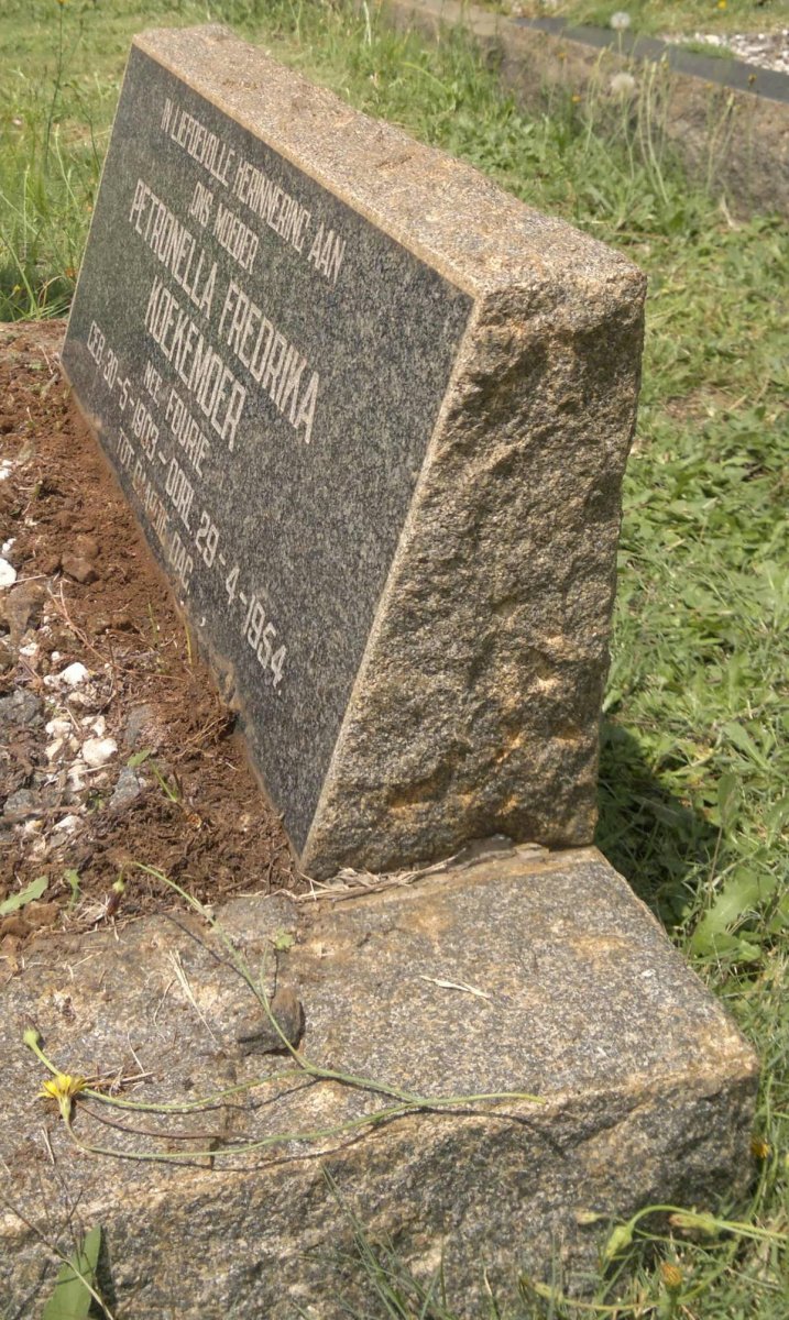 KOEKEMOER Petronella Fredrika nee FOURIE 1903-1954