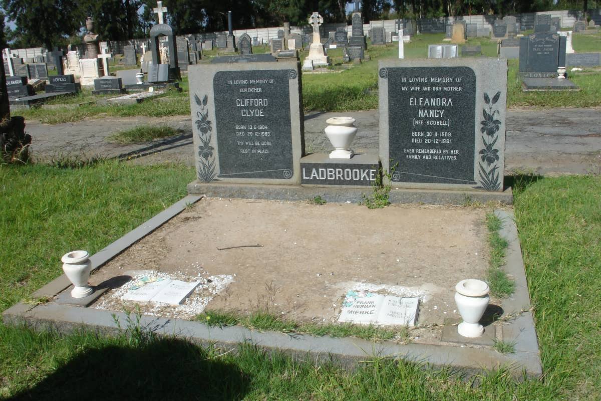 LADBROOKE Clifford Clyde 1904-1969 &amp; Eleanora Nancy SCOBELL 1909-1961