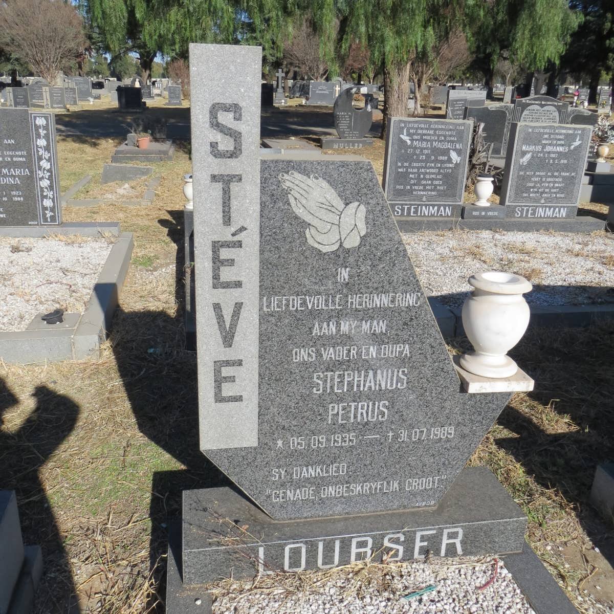 LOUBSER Stephanus Petrus 1935-1989