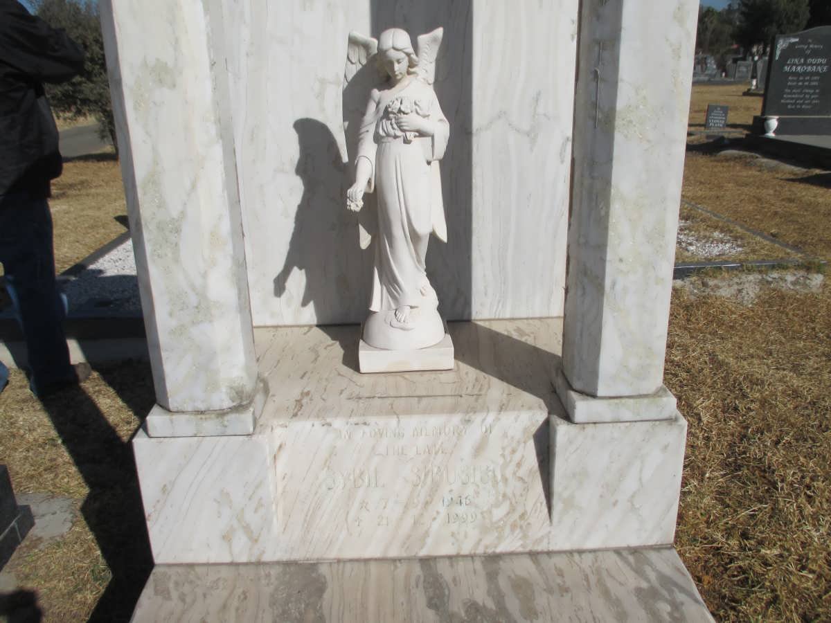 MAKHOBA Sybil Sibusisu 1946-1999