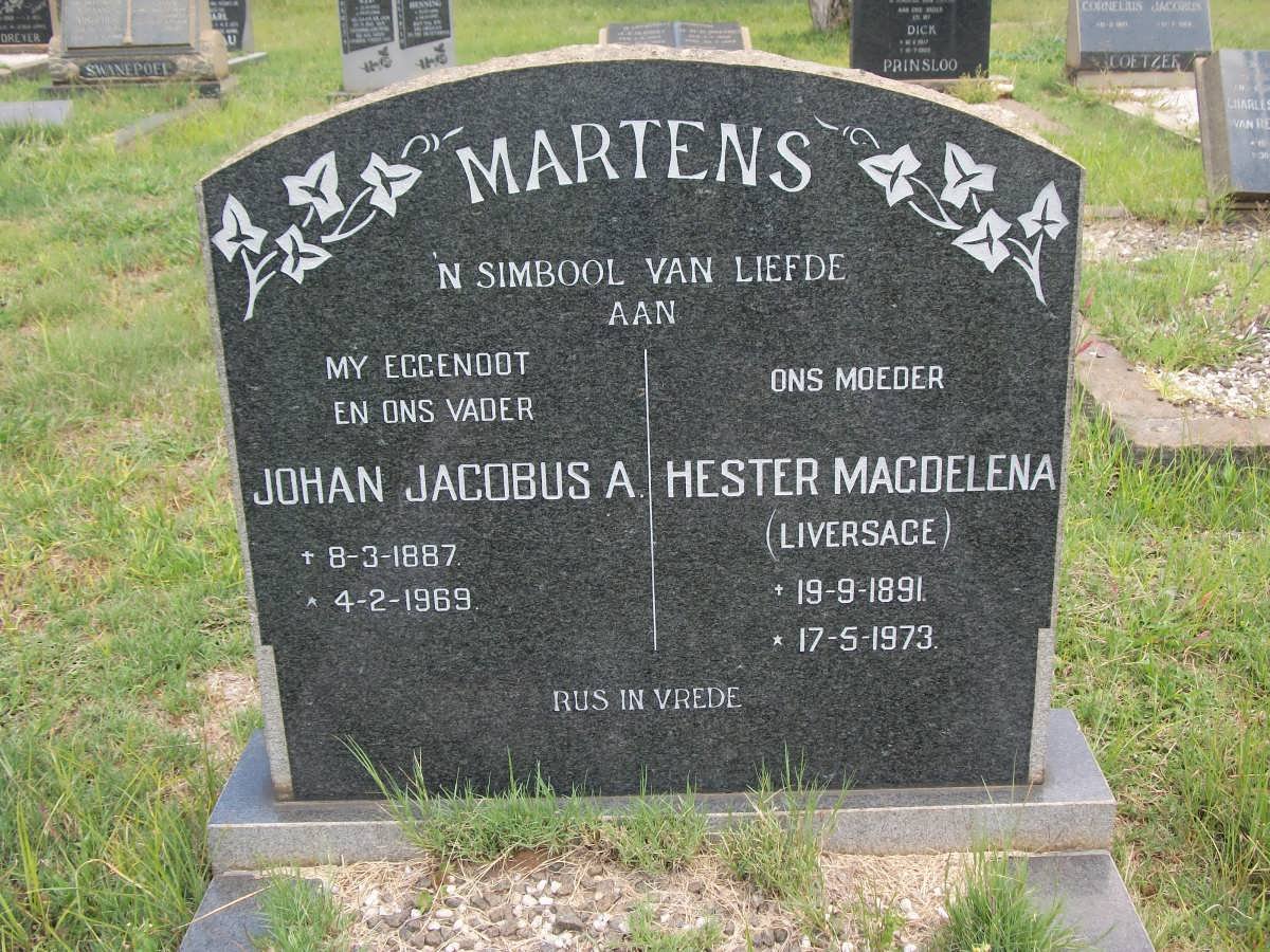 MARTENS Johan Jacobus A. 1887-1969 &amp; Hester Magdalena LIVERSAGE 1891-1973