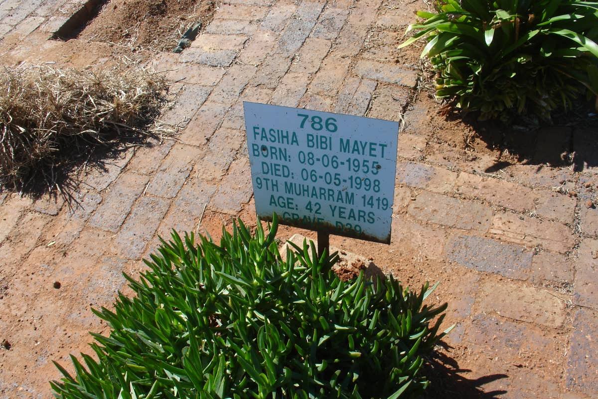 MAYET Fasiha Bibi 1955-1998