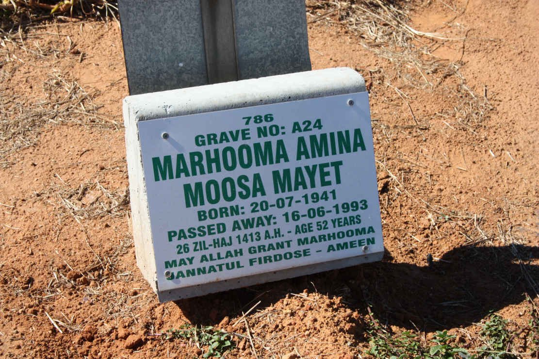 MAYET Marhooma Amina Moosa 1941-1993