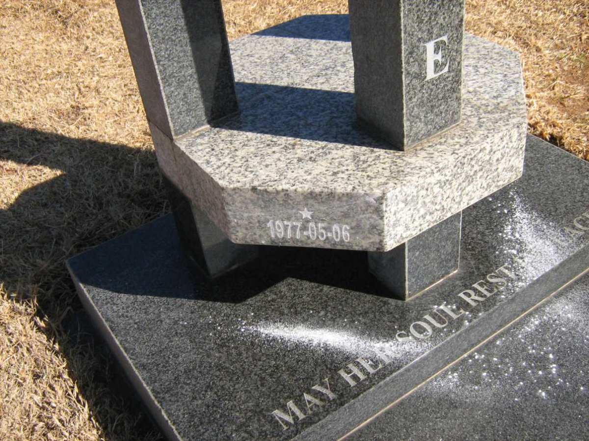 MALEPE Judith Thulisile 1977-2002