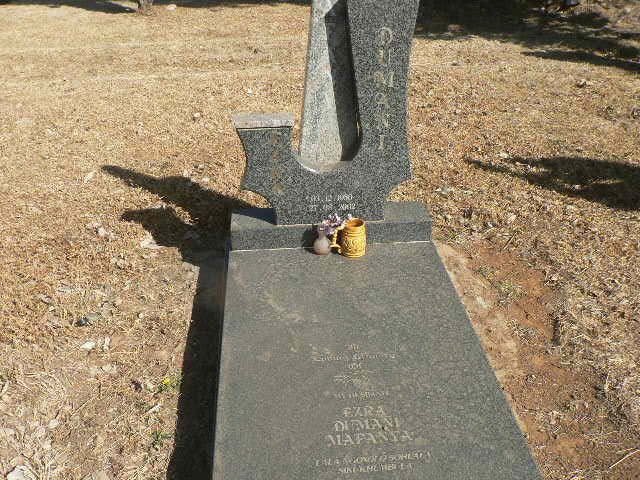 MAPANYA Ezra Dumani 1950-2002