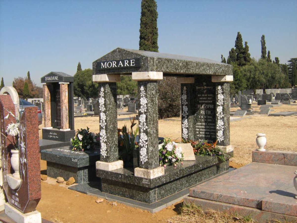 MORARE Hleziphi Ruth 1935-1995