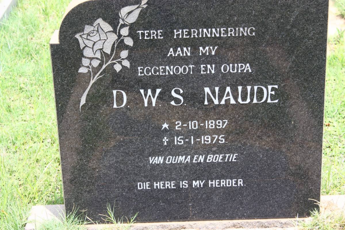 NAUDE D.W.S. 1897-1975 &amp; Maria Charlotte KOTZE 1906-1994