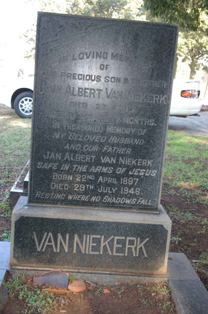 NIEKERK Jan Albert, van 1897-1946 :: VAN NIEKERK John Albert -193?