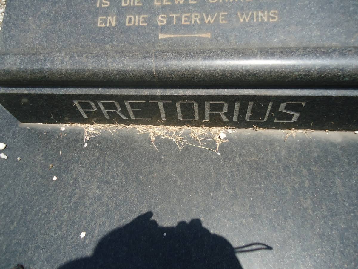 PRETORIUS Barend Daniel 1903-1968 &amp; Dirkie Johanna 1908-1972