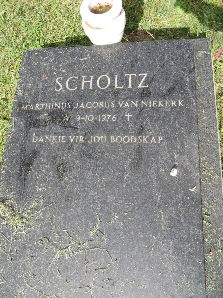 SCHOLTZ Marthinus Jacobus Van Niekerk 1976-