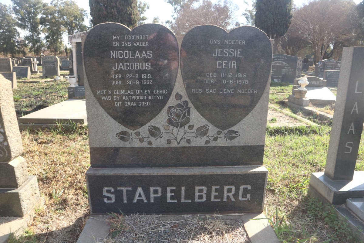 STAPELBERG Nicolaas Jacobus 1919-1962 & Jessie Ceir 1915-1978