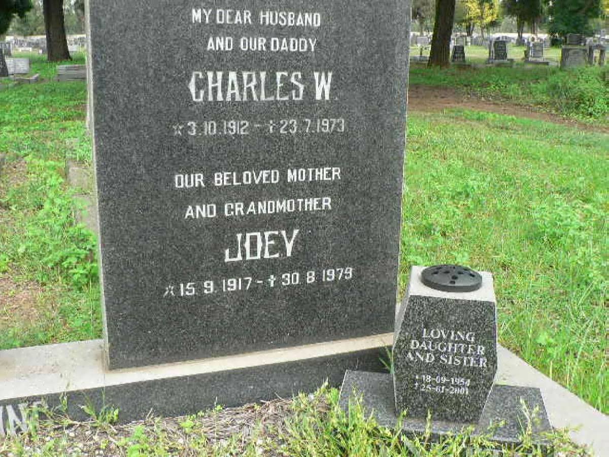 STEBBING Charles W. 1912-1973 &amp; Joey 1917-1979 :: STEBBING Lynette 1954-2001