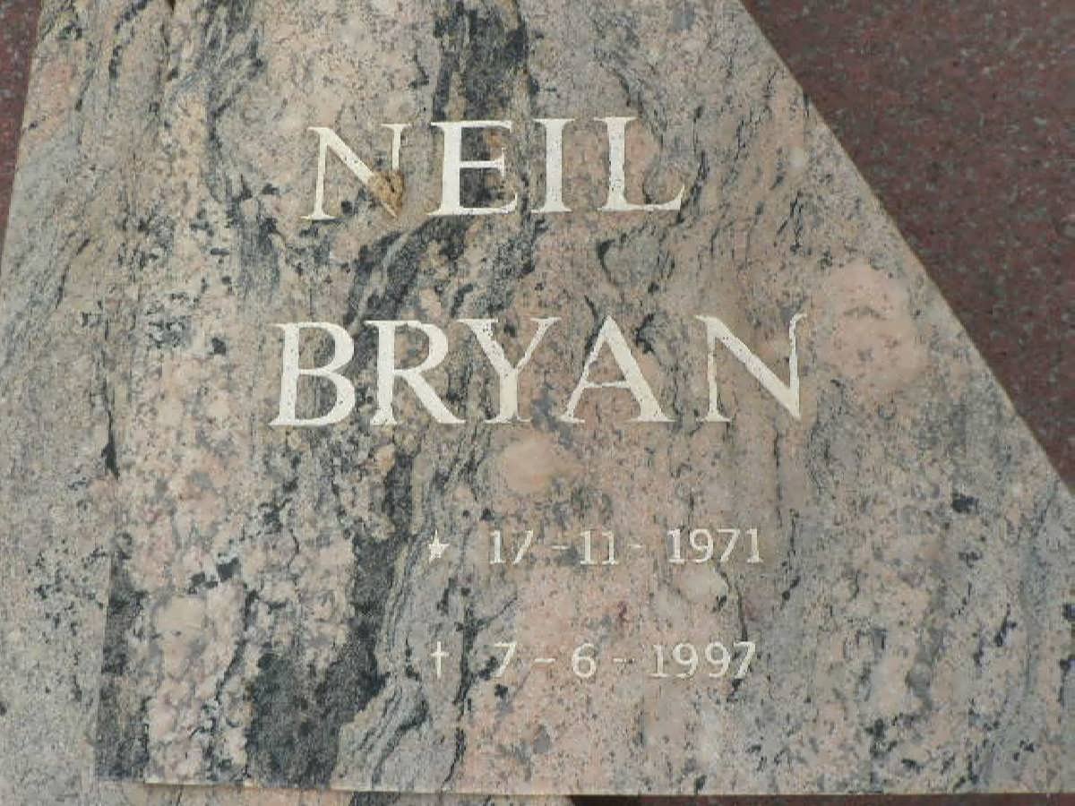 SUTCLIFFE Brian 1941-1998 :: SUTCLIFFE Neil Bryan 1971-1997