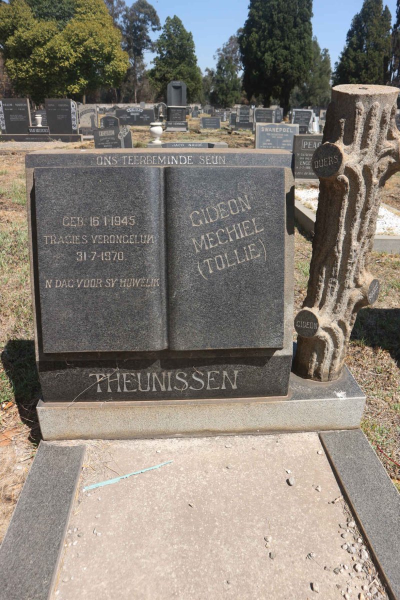 THEUNISSEN Gideon Mechiel 1945-1970