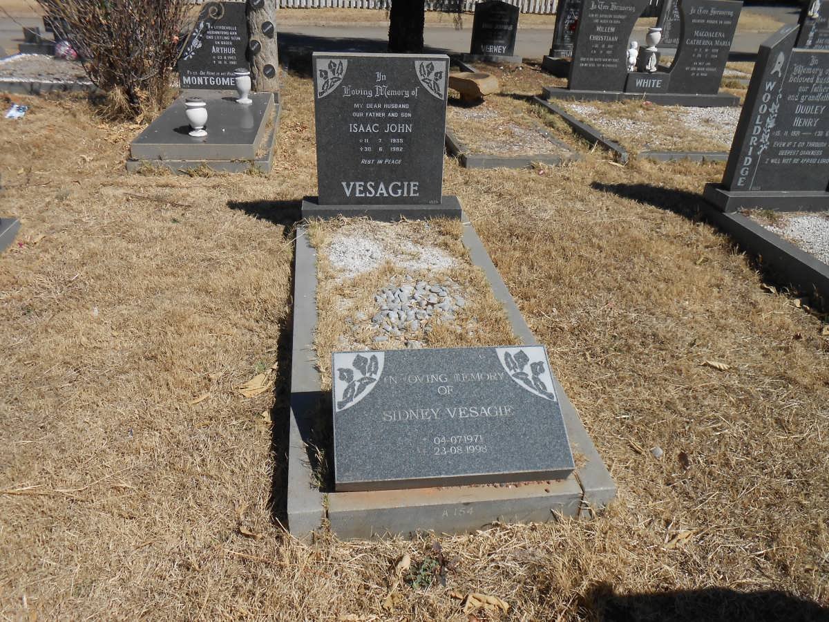 VESAGIE Isaac John 1935-1982 :: VESAGIE Sidney 1971-1998