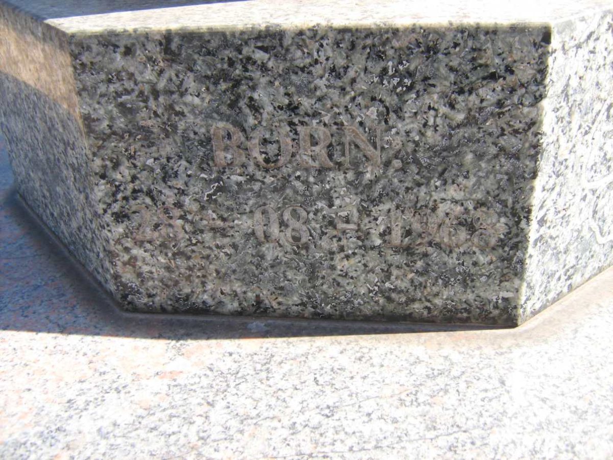 VILAKAZI J. Jabu 1968-1999