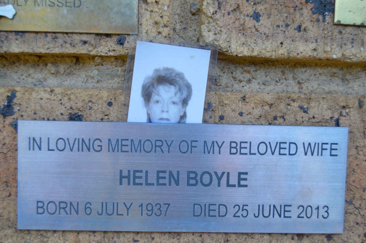 BOYLE Helen 1937-2013