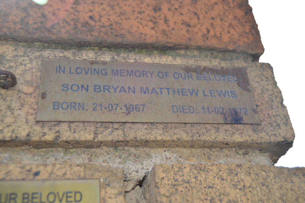 LEWIS Bryan Matthew 1967-1972