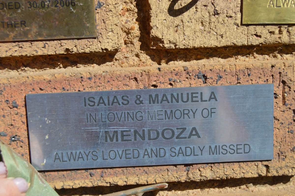 MENDOZA Isaias &amp; Manuela