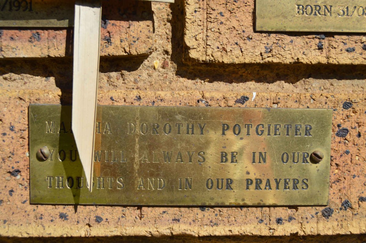 POTGIETER Ma??ha Dorothy